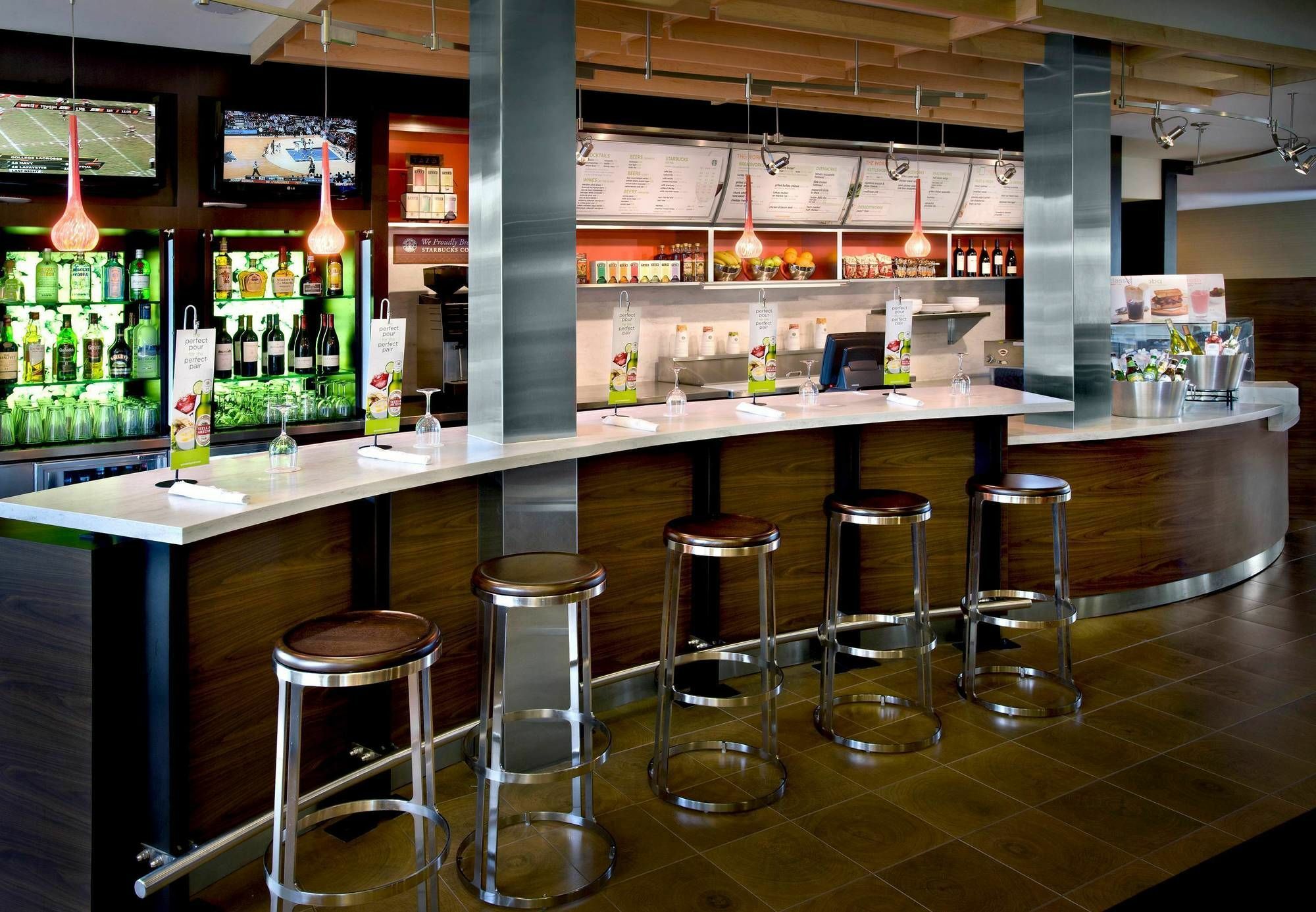Courtyard By Marriott Pittsburgh Airport Hotel Coraopolis Eksteriør billede