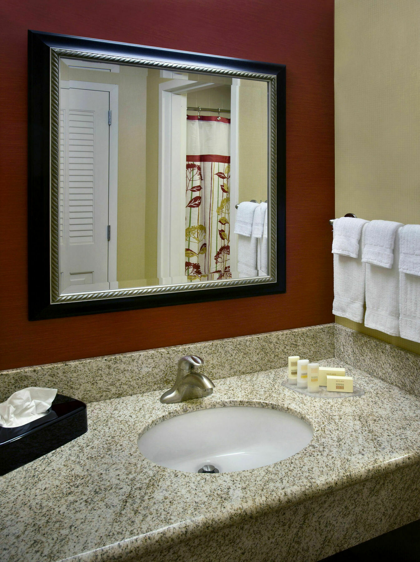 Courtyard By Marriott Pittsburgh Airport Hotel Coraopolis Eksteriør billede