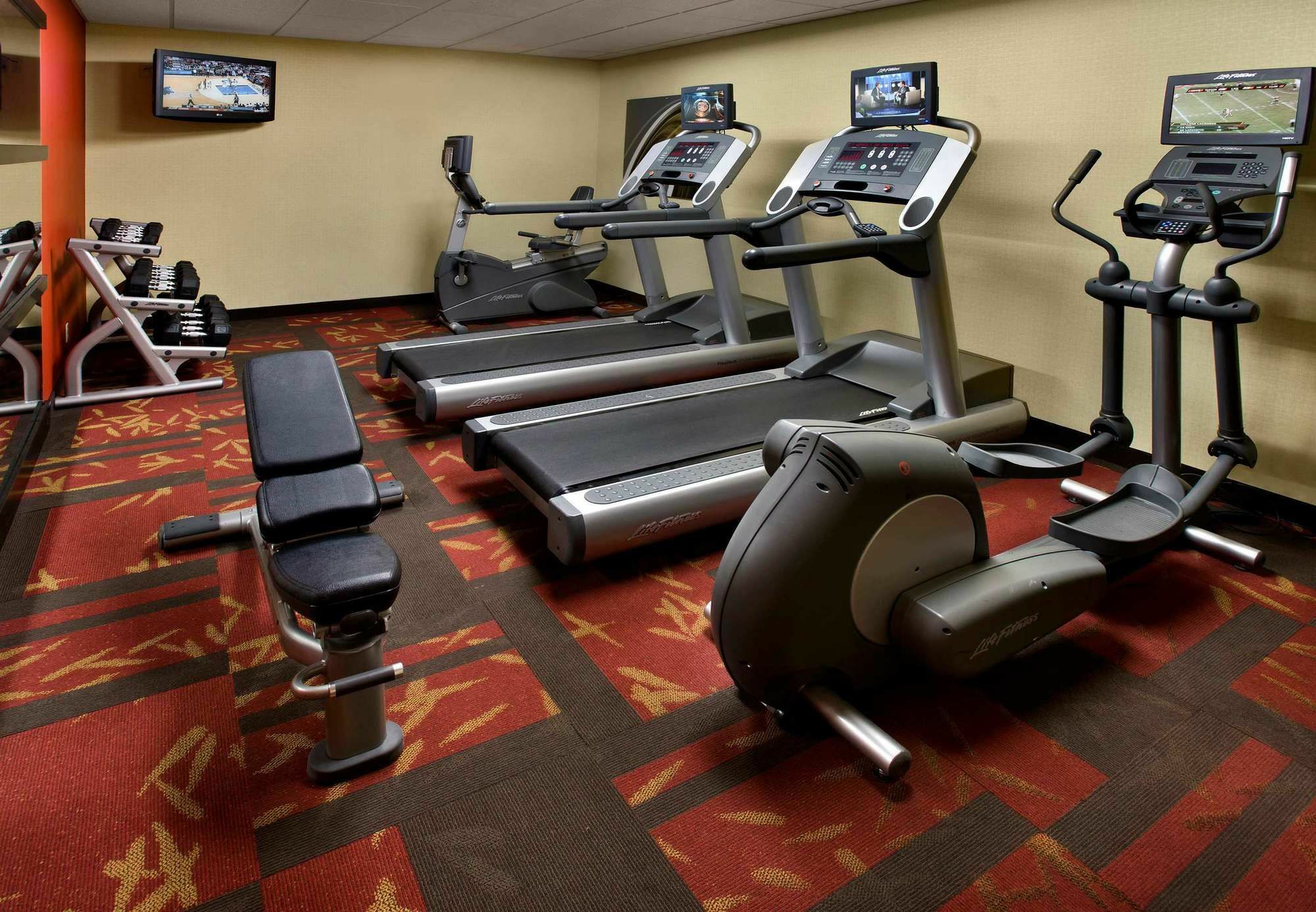 Courtyard By Marriott Pittsburgh Airport Hotel Coraopolis Eksteriør billede